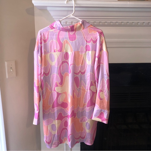 Oversized 90s vibe long sleeve dress - Picture 2 of 3